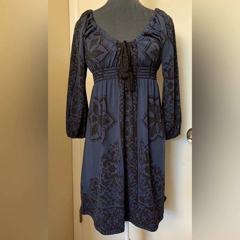 Max Studio Blue Smocked Empire Waist 3/4 Sleeve Size Small